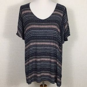 A:glow flutter sleeve top - cute and comfy